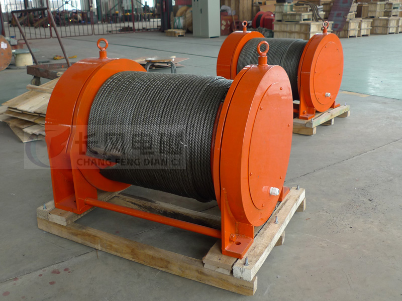 電機(jī)內(nèi)裝式鋼絲繩卷筒